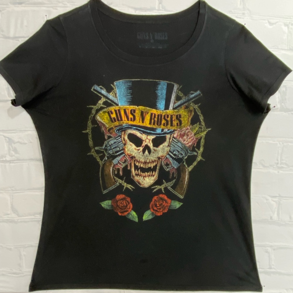 COPY - Plus Guns & Roses Tee